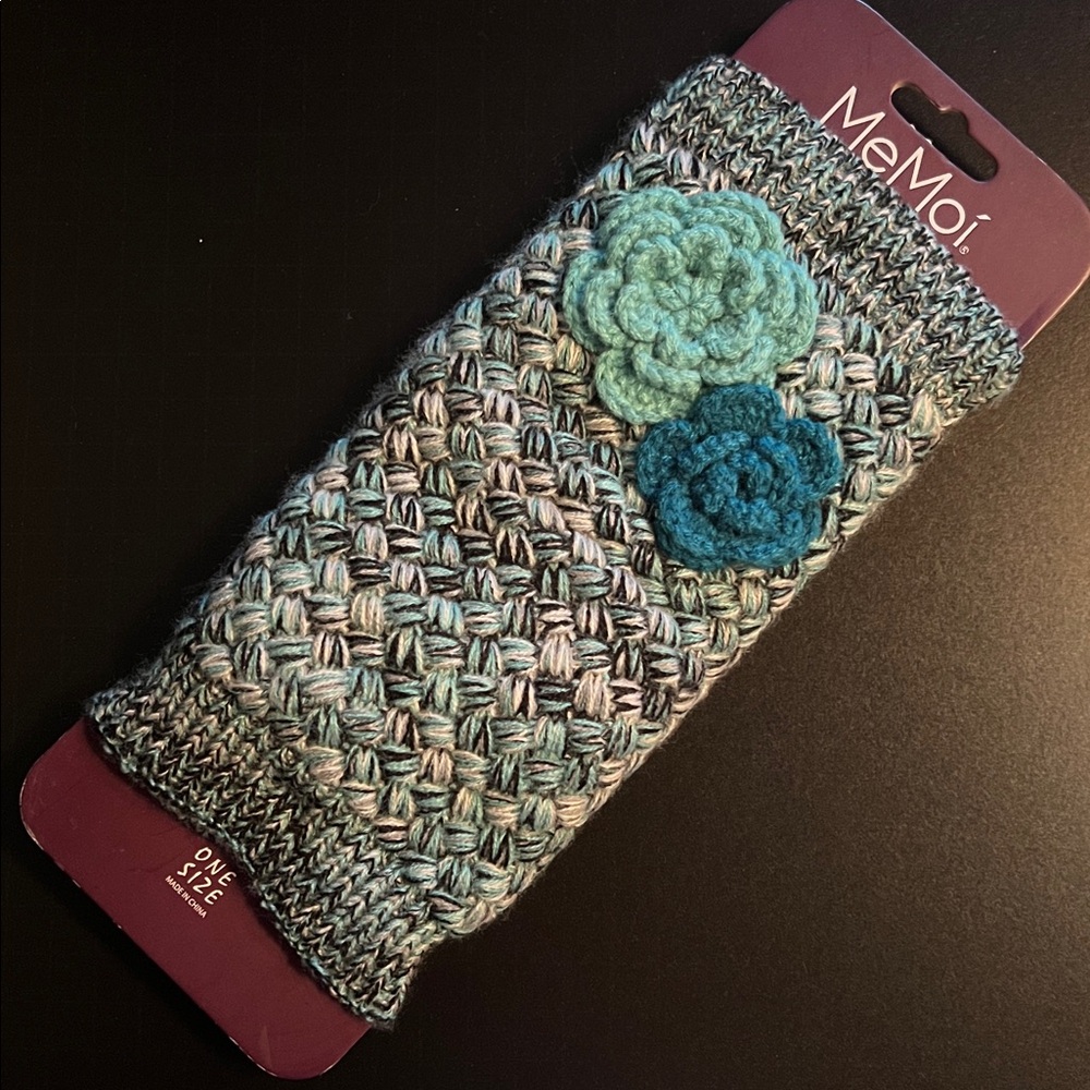 Me Moi “weaved legwarmer” w/crocheted flowers / boot toppers - NWT